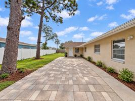 featured image of 3122 Green Acres Ave
