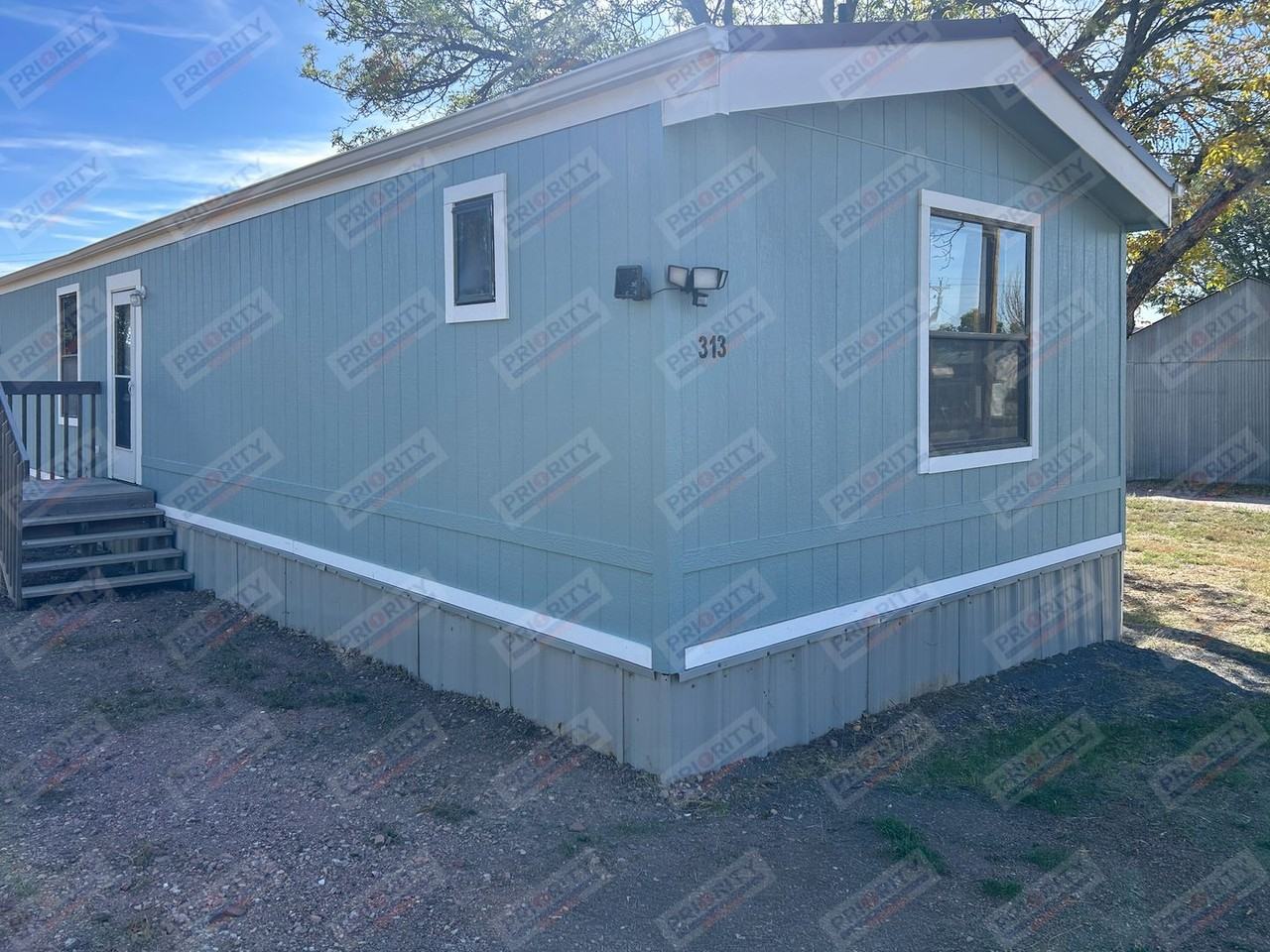 313 W Crook St - Photo 2 of 23