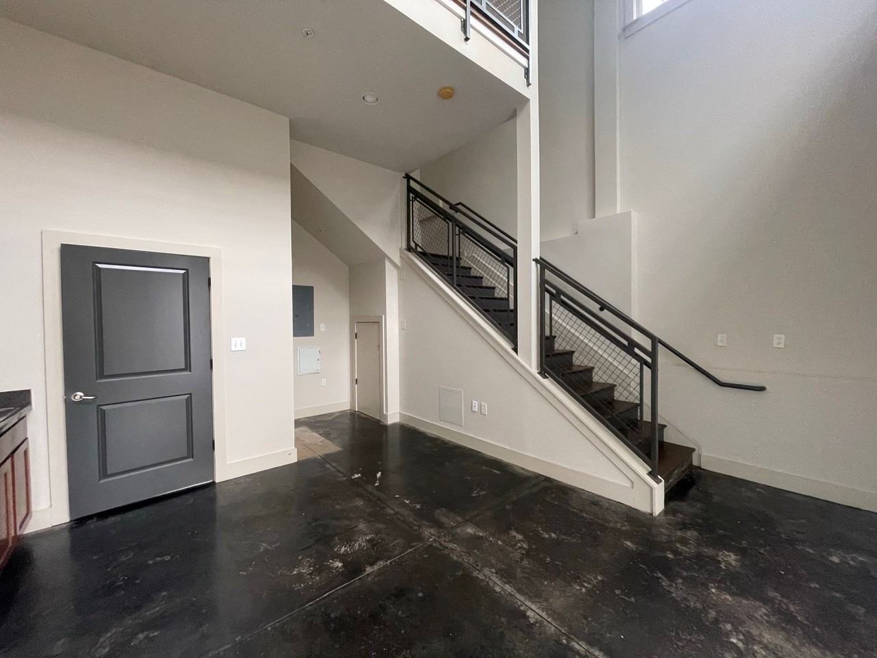 Welcome to The Lofts at 945 College Avenue! - Photo 3 of 32