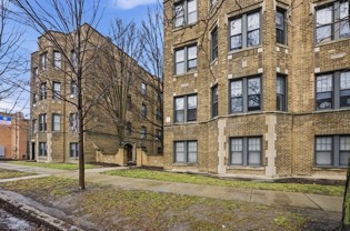 2336 W Addison St #I2 - Photo 1 of 1