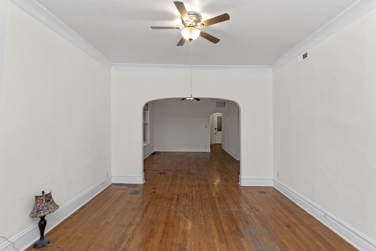 1353 W Catalpa Ave #3 - Photo 4 of 15