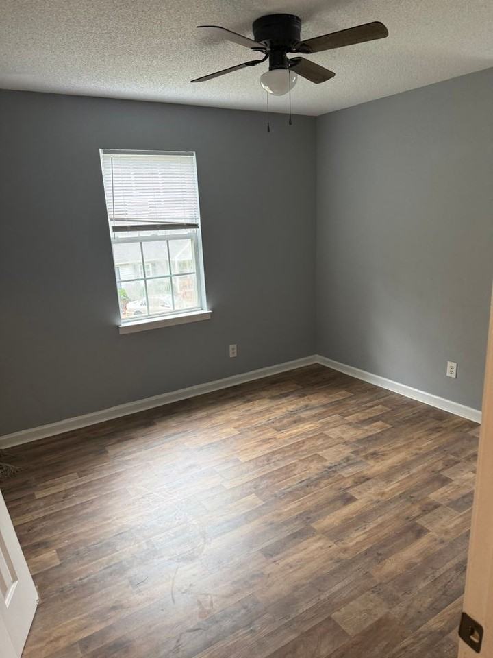 7410 Prindle Lake Dr - Photo 2 of 8