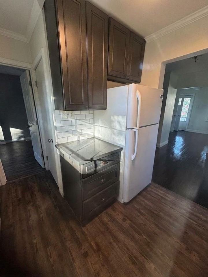 27723 Park Ct - Photo 3 of 24