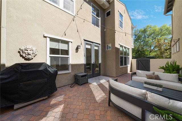 66 Amy Way - Photo 3 of 6