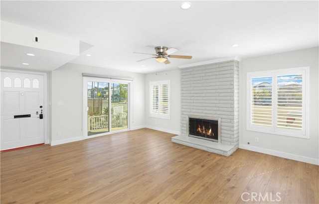 810 W Balboa Blvd #A - Photo 5 of 8