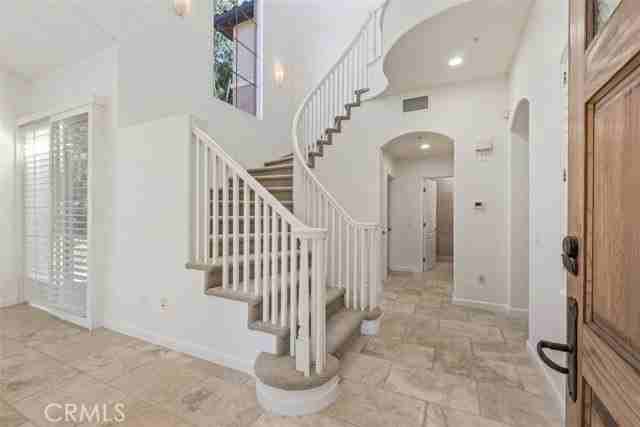 11 Sorrento Ct - Photo 3 of 8
