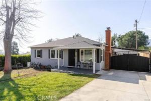featured image of 3302 Paraiso Way