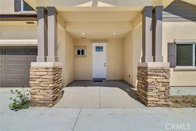 2211 W Merced Ave - Photo 2 of 8