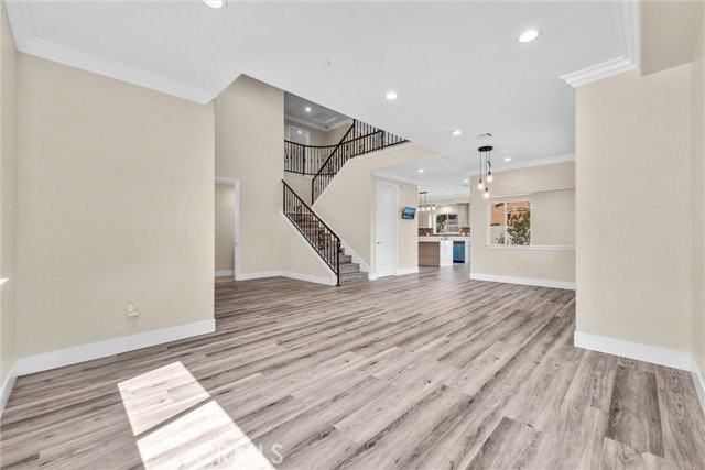 2211 W Merced Ave - Photo 7 of 8