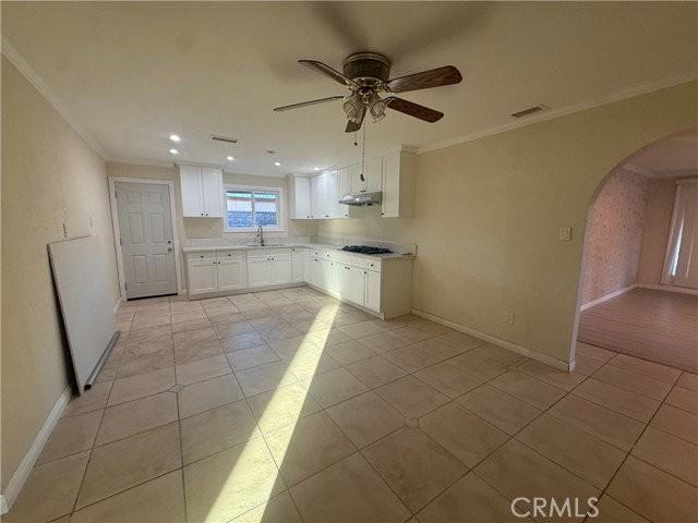 855 League Ave - Photo 4 of 8