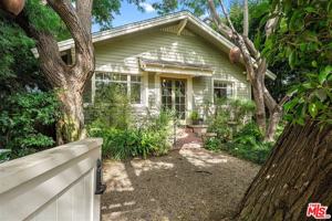 featured image of 935 Palms Blvd