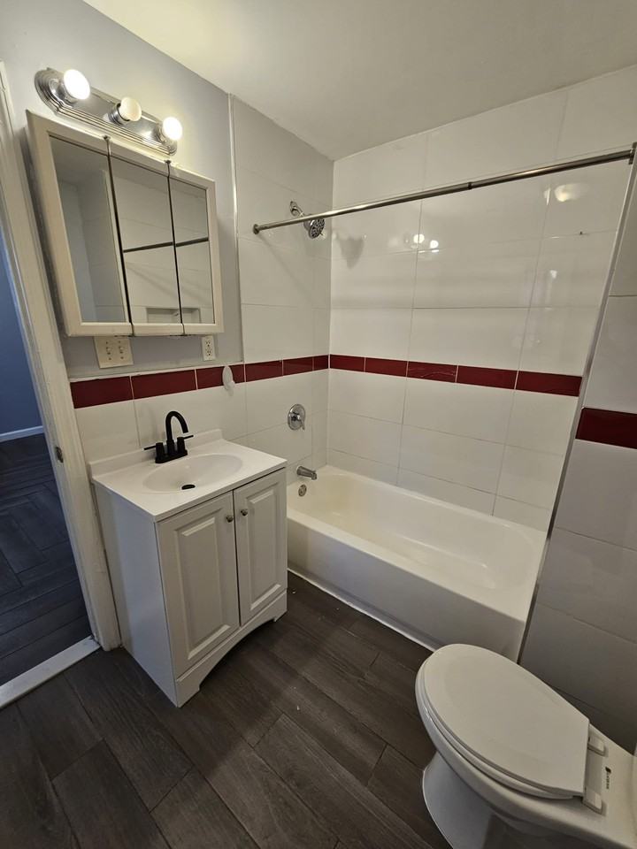 143 Mount Prospect Avenue #2 - Photo 5 of 11