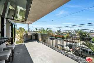 1536 Prospect Ave - Photo 5 of 8
