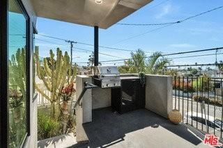 1536 Prospect Ave - Photo 7 of 8