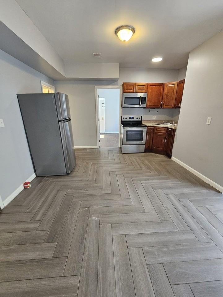 143 Mount Prospect Avenue #2 - Photo 6 of 11