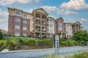featured image of 220 Hugh Shelton Loop