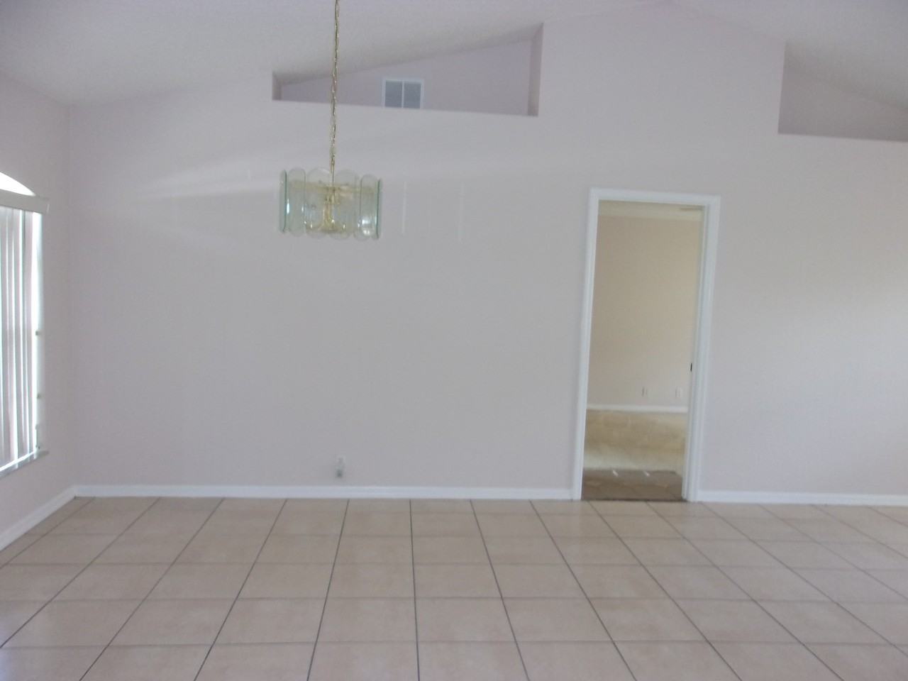 8293 Norbert St - Photo 6 of 42