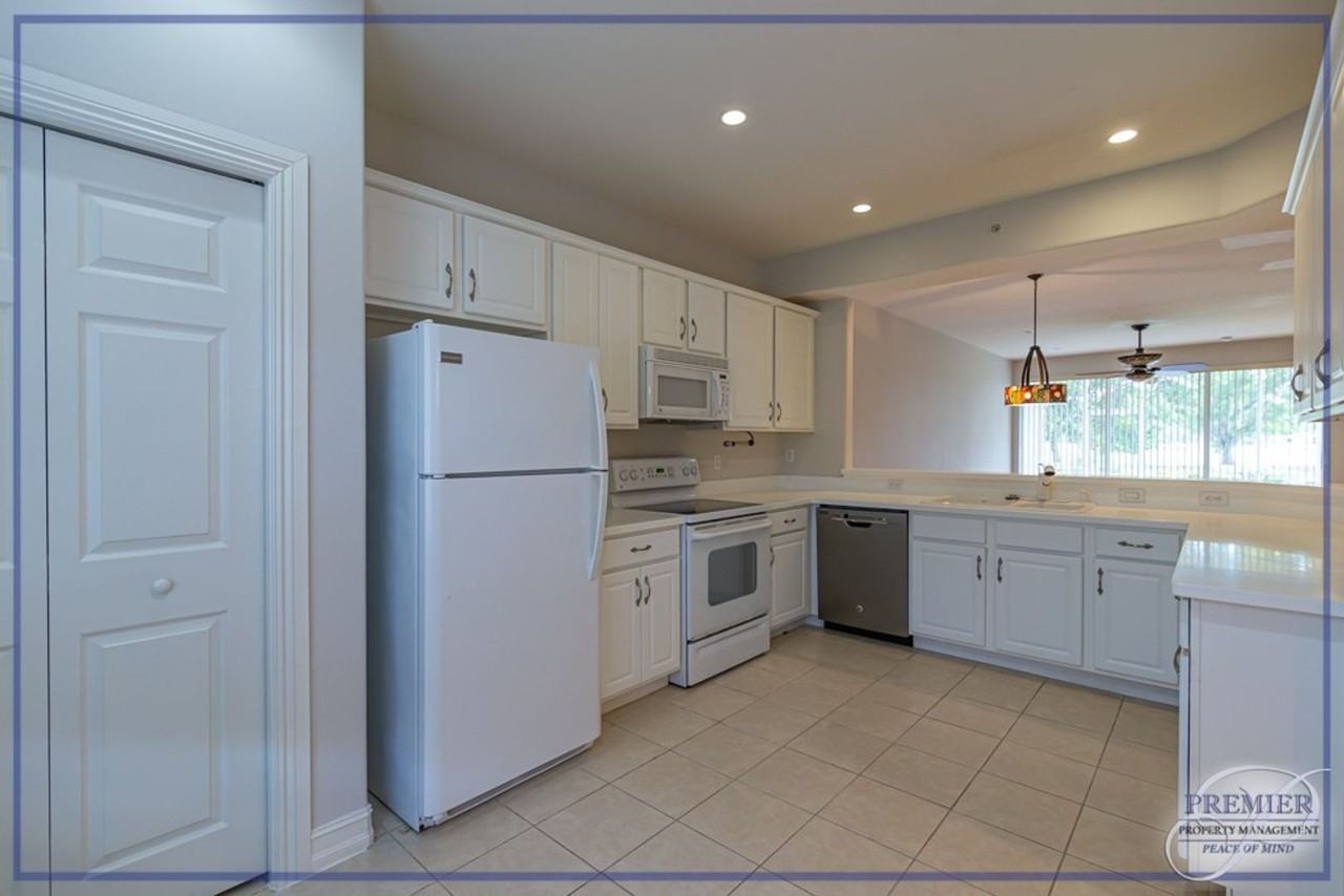 9113 Michael Cir #9 - Photo 7 of 28