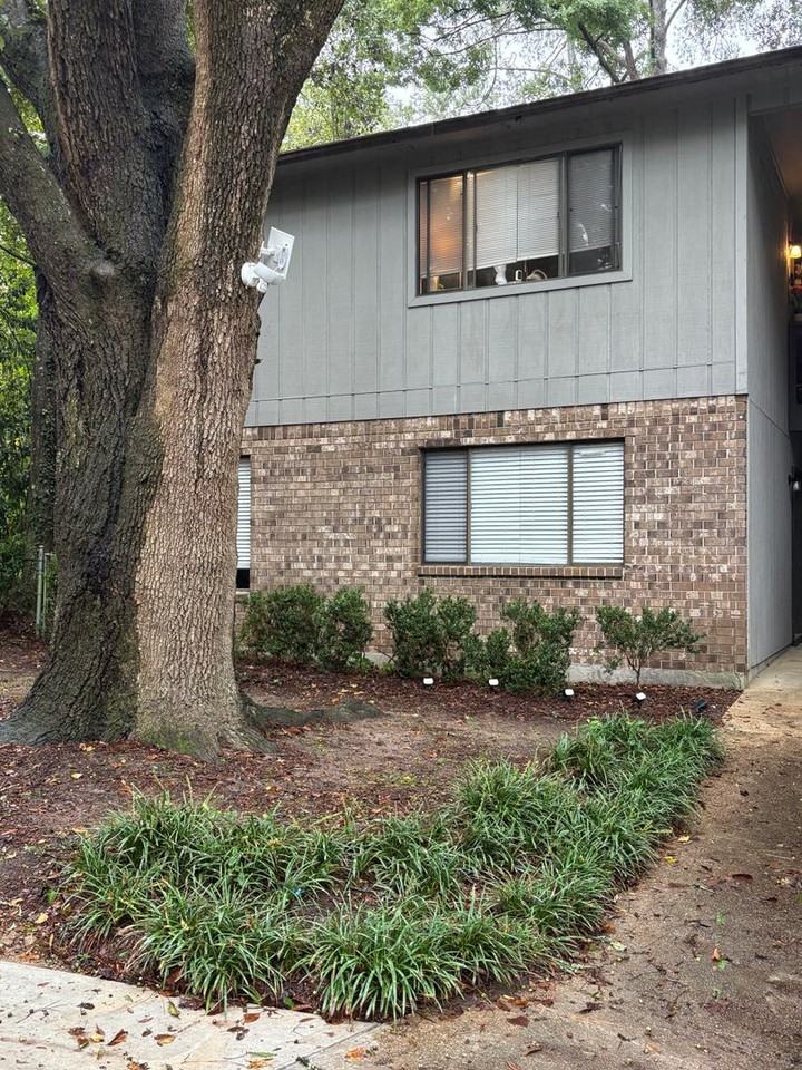 599 Chicopee Ct