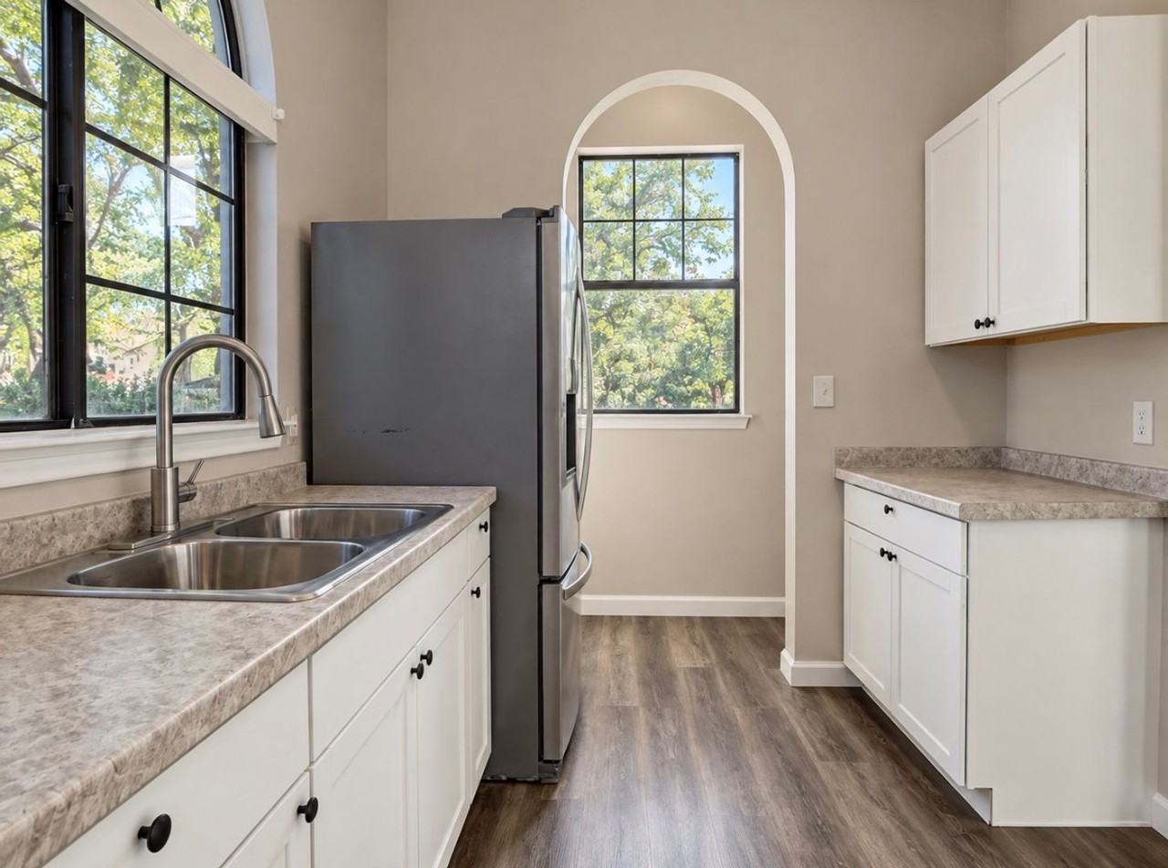 6255 Valley Bay Dr - Photo 2 of 11