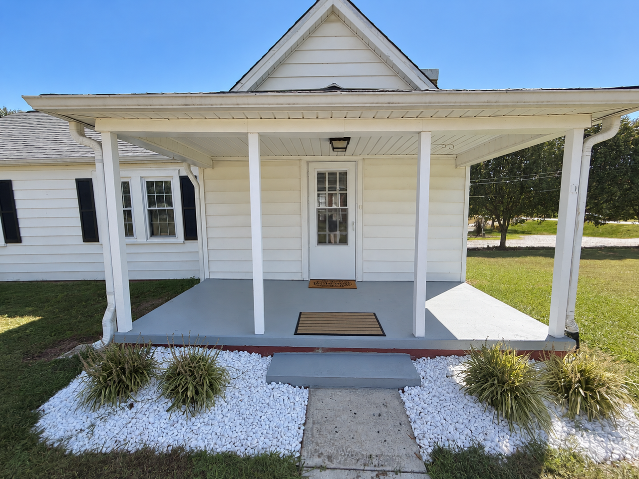 1441 N Graham Hopedale Rd - Photo 3 of 18