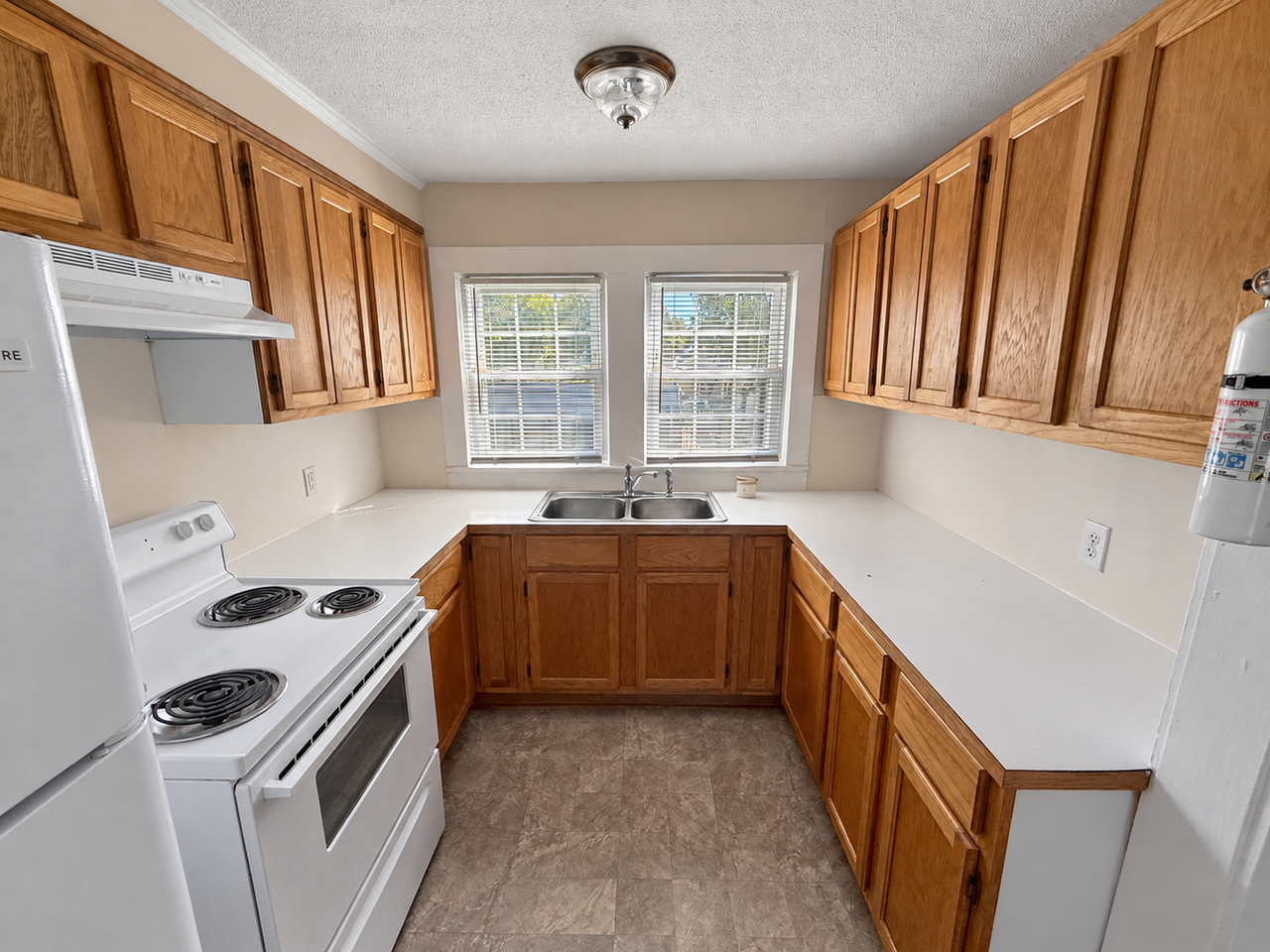 1441 N Graham Hopedale Rd - Photo 4 of 18