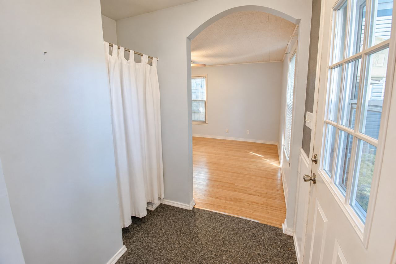 624 5th Ave Sw - Photo 4 of 20