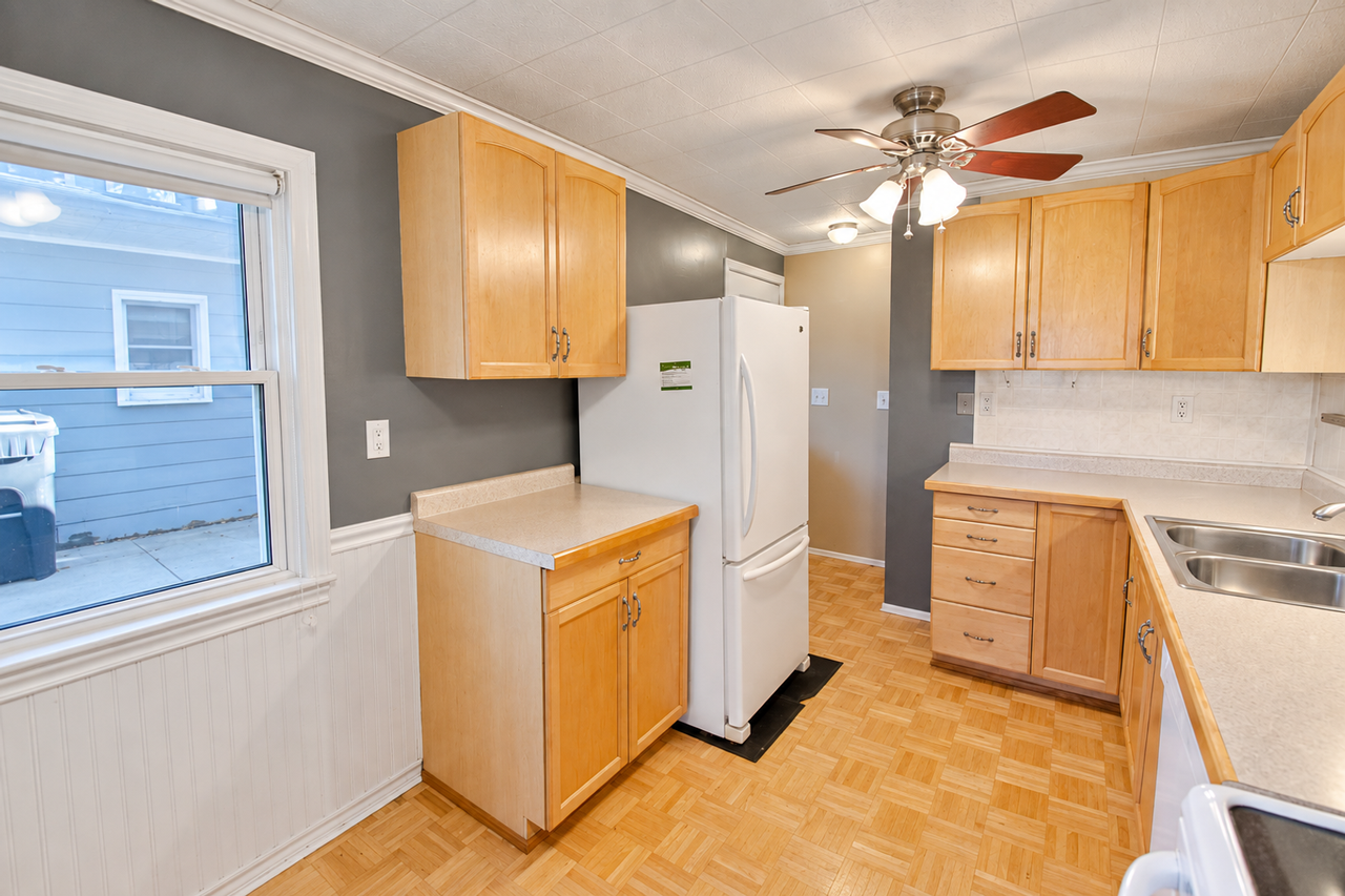 624 5th Ave Sw - Photo 6 of 20