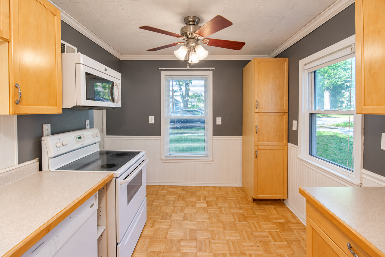 624 5th Ave Sw - Photo 7 of 20