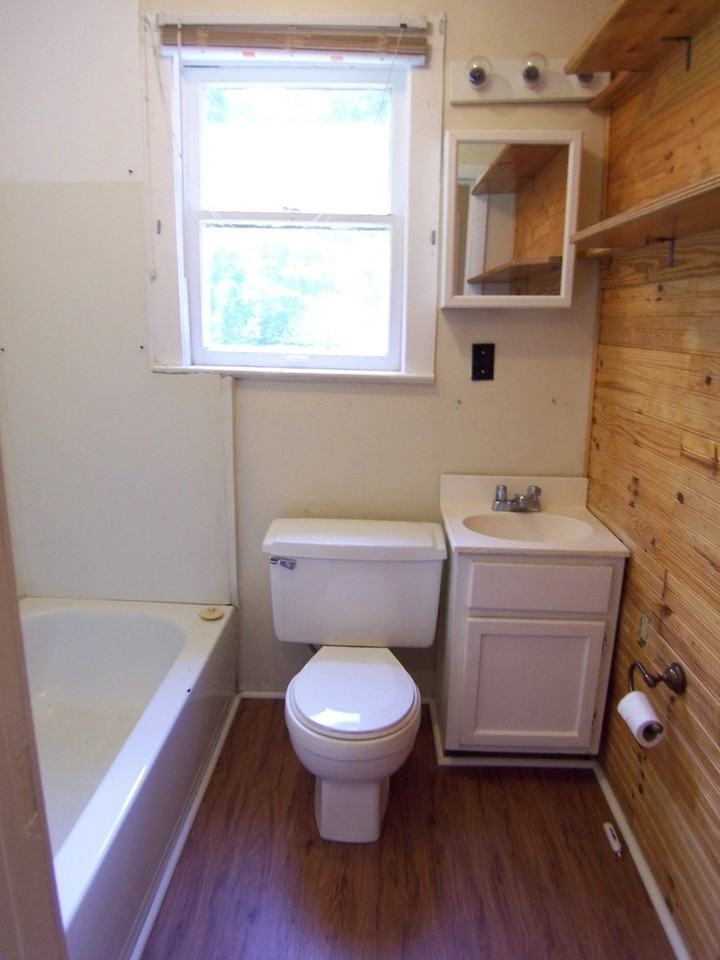 82 Catherine St - Photo 5 of 6