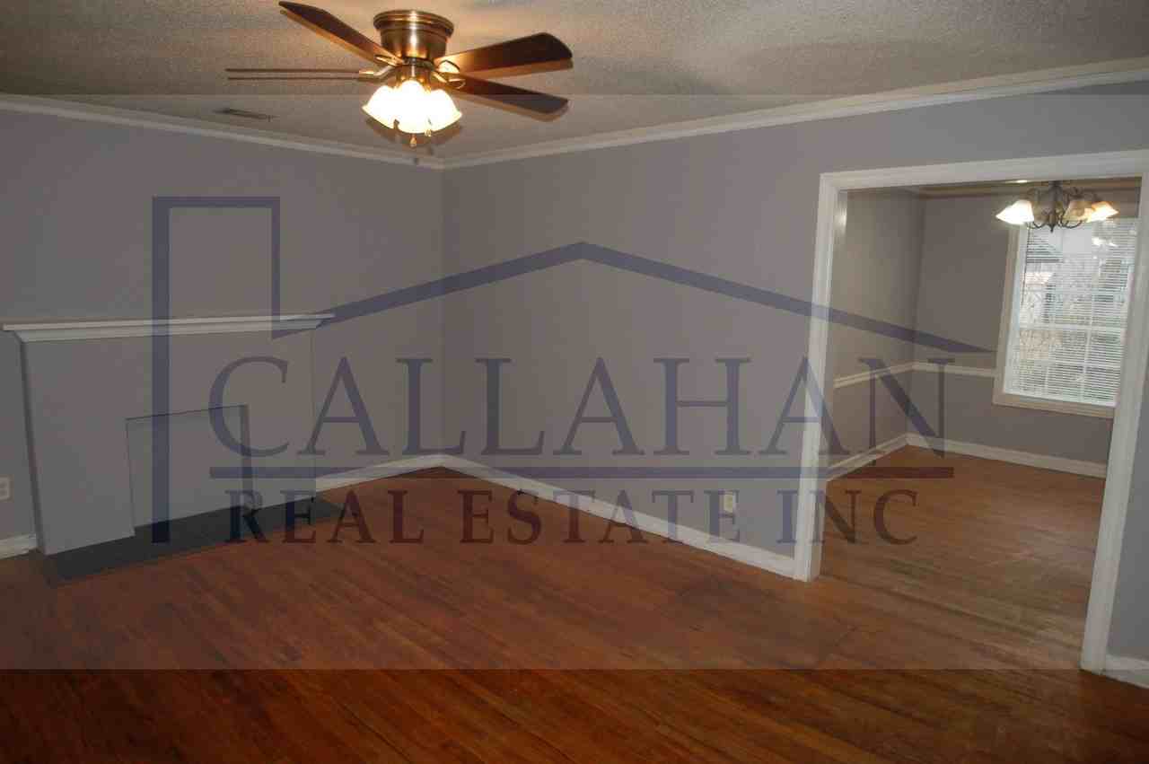 318 E C Ave - Photo 2 of 25