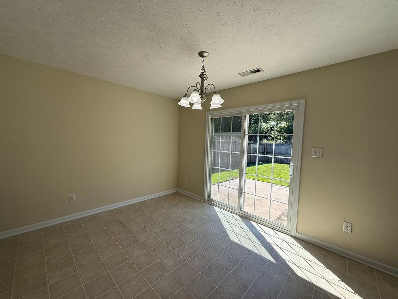 319 Hughes Ln - Photo 4 of 13