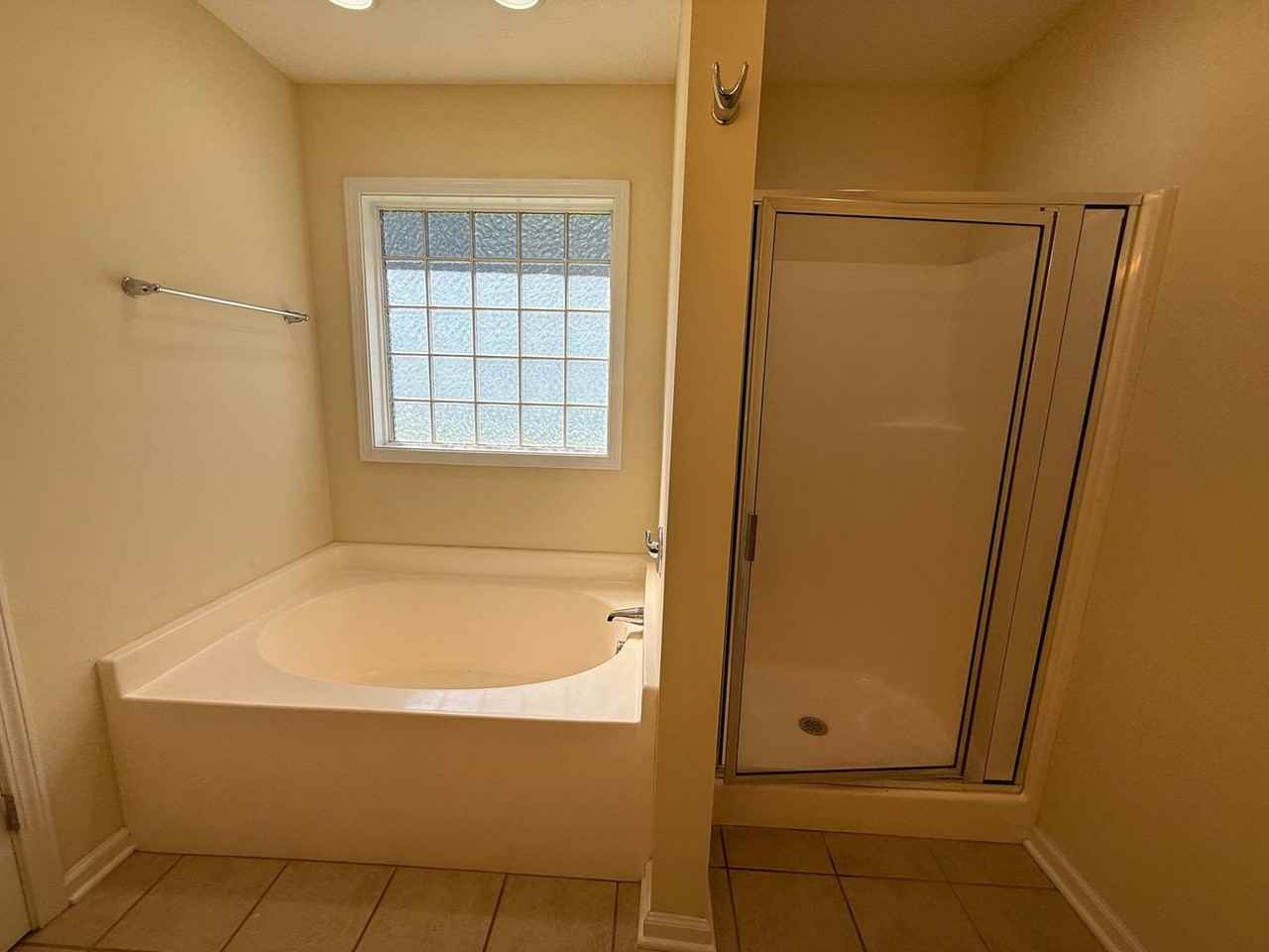 319 Hughes Ln - Photo 7 of 13