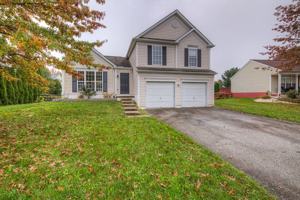 featured image of 6 Cutleaf Ct