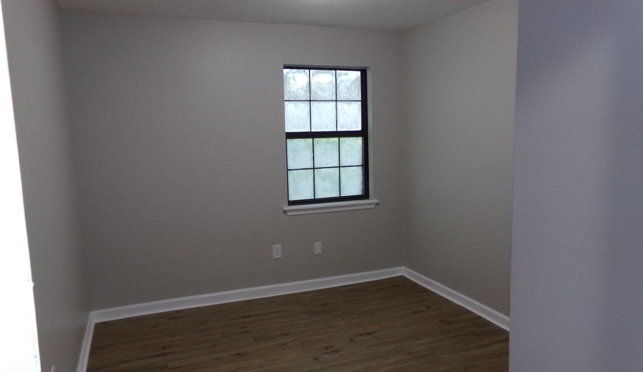 2703 Pioneer Ct - Photo 6 of 12