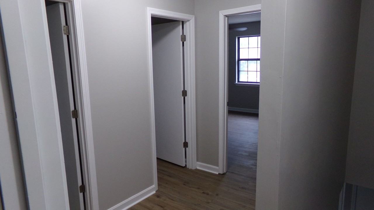2703 Pioneer Ct - Photo 7 of 12