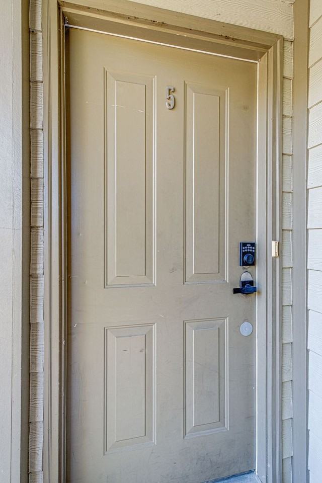 3200 Long Blvd #5 - Photo 3 of 27