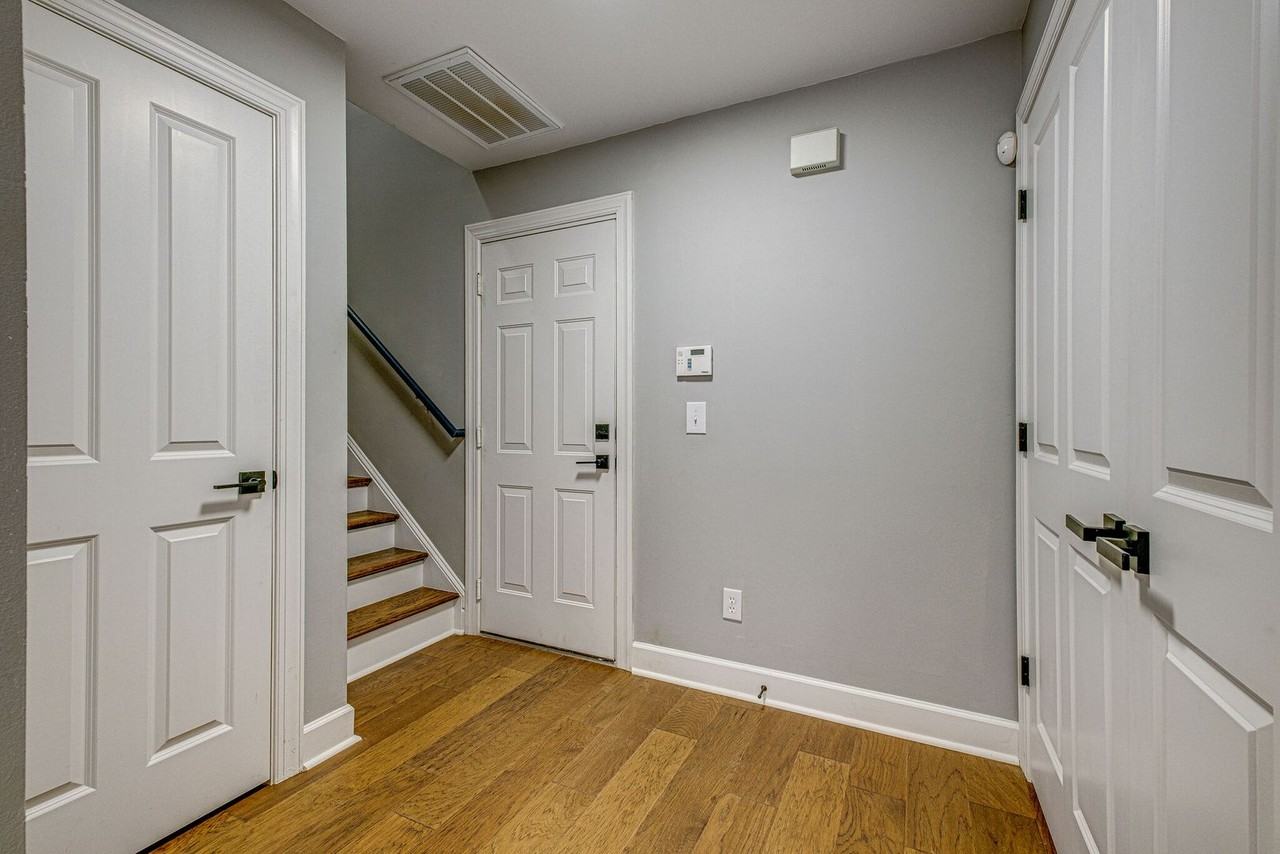 3200 Long Blvd #5 - Photo 5 of 27