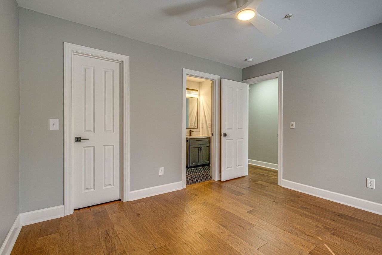 3200 Long Blvd #5 - Photo 7 of 27