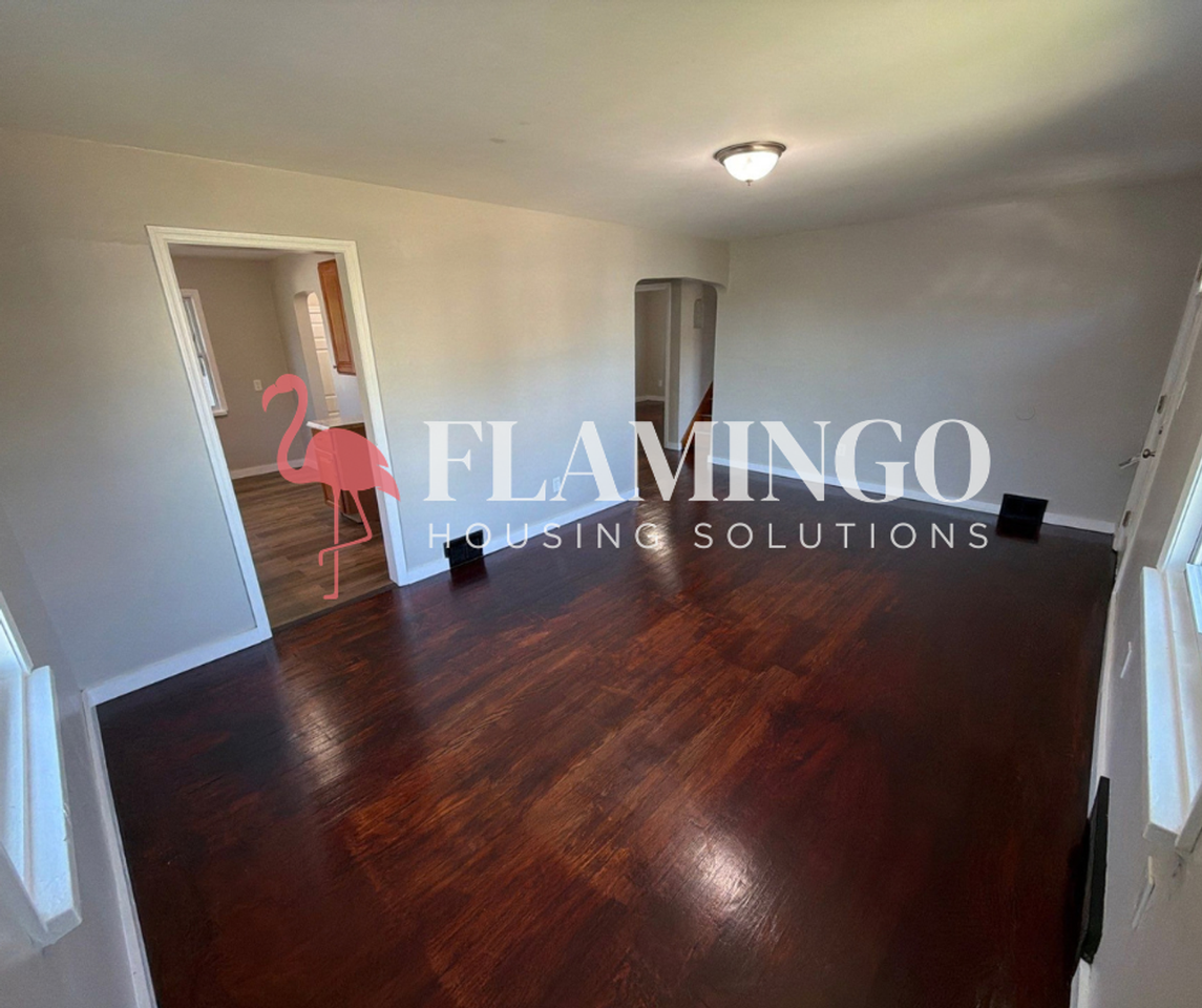 1254 Highland Ave - Photo 3 of 13