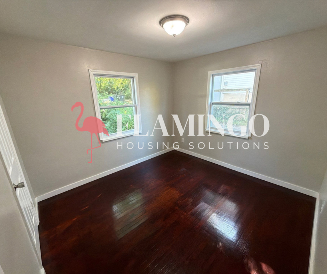 1254 Highland Ave - Photo 6 of 13