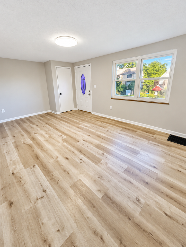 130 Evaline St - Photo 2 of 18