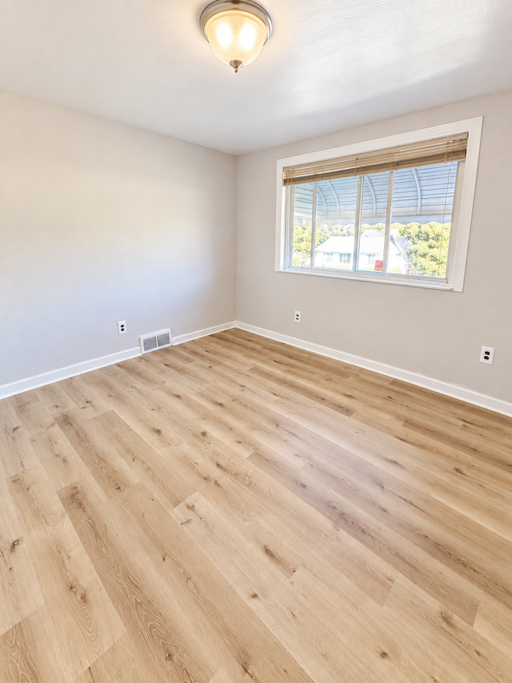 507 Oakhurst Ave - Photo 3 of 22