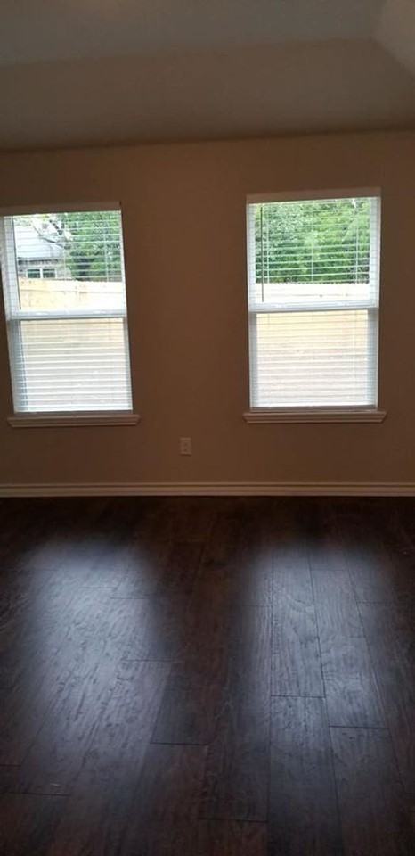 835 E Harvey Ave - Photo 3 of 16