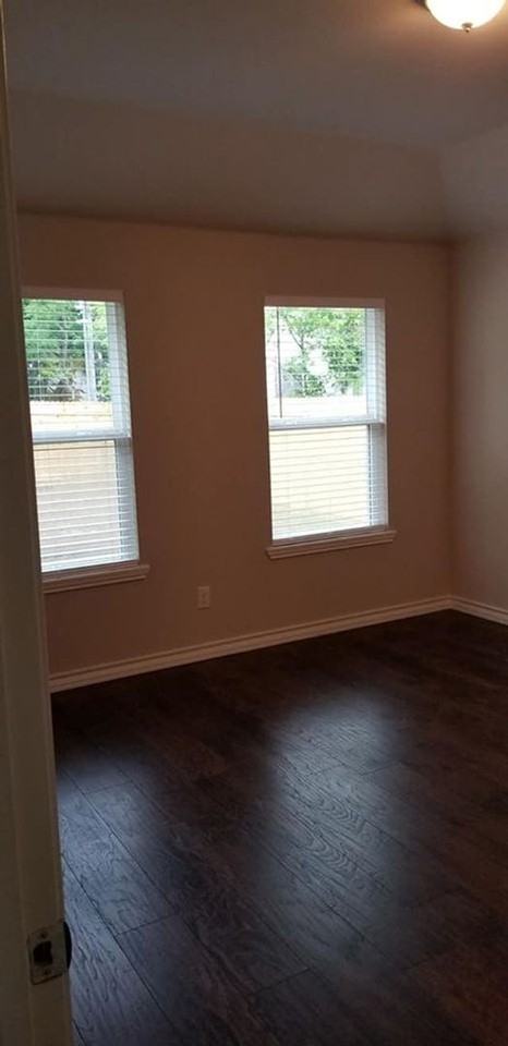 835 E Harvey Ave - Photo 5 of 16