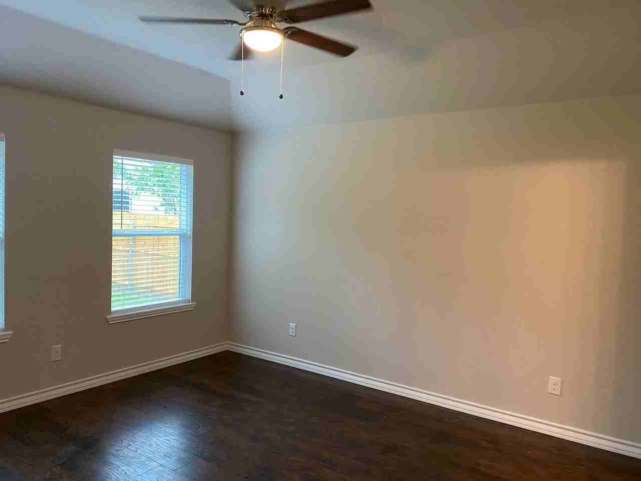 835 E Harvey Ave - Photo 6 of 16