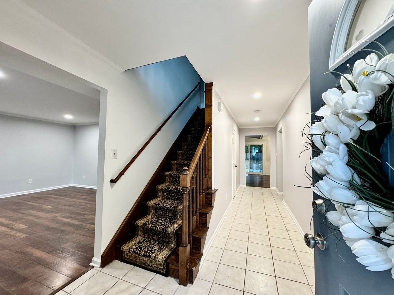 1216 Bartlett Oaks Ct - Photo 5 of 46