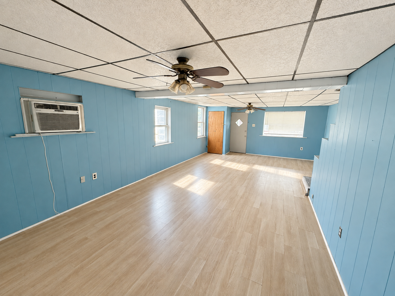 211 Gould St - Photo 2 of 8