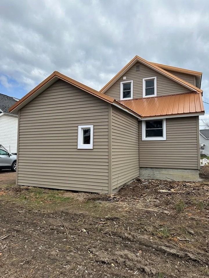 814 814 4th E. St - Photo 5 of 13