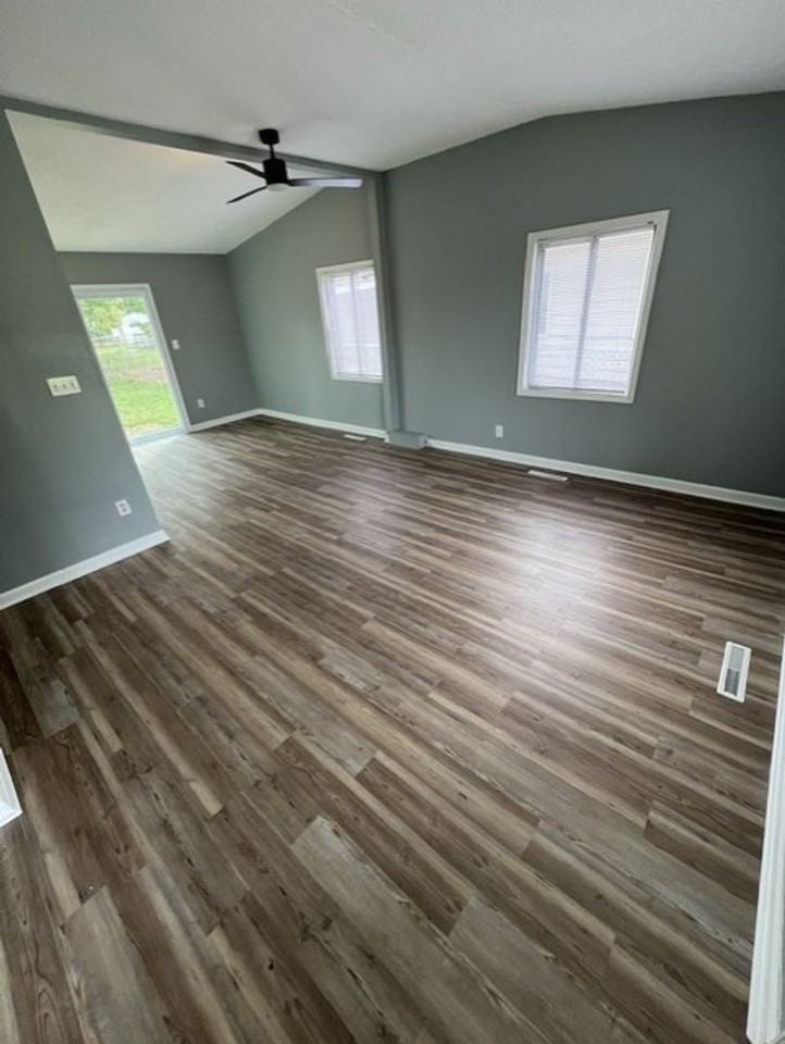 2204 Wilson Ave - Photo 3 of 15